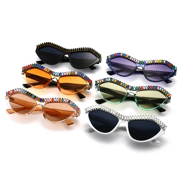 Ir 2021. Modes Saulesbrilles Sieviešu Luksusa Zīmolu brilles Krāsains Rhinestone Kaķu Acīm Saulesbrilles Vintage Toņos Briļļu Puse glāzes