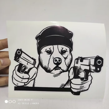 Trīs Ratels BB103 Smieklīgi Amerikāņu Stafordšīras Terjers Suns Ar Pistoli Gudrs Uzlīme Apdare Auto stiklu Klēpjdatoru Decal