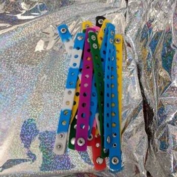 1GB PVC 17color 18 cm mīksta silikona Aproce fit ar kurpju piekariņi gudrs Aproces Bērnu Rotaslietas dāvanu populārs rotaslietu bērniem Aproce